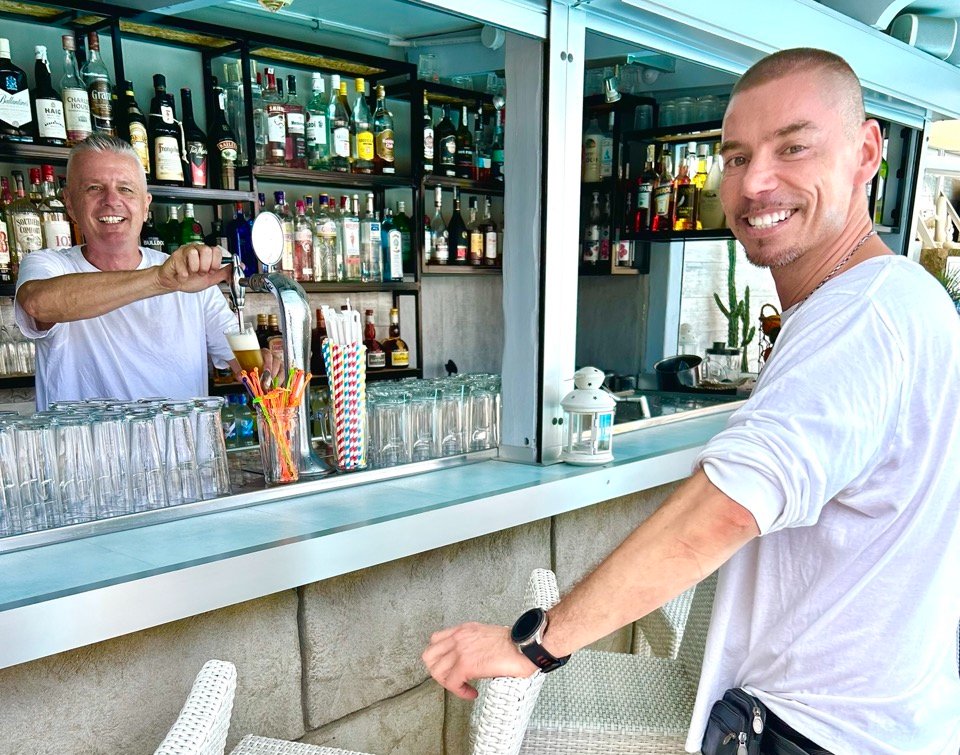 Bar & Bistro Club Torso gay resort