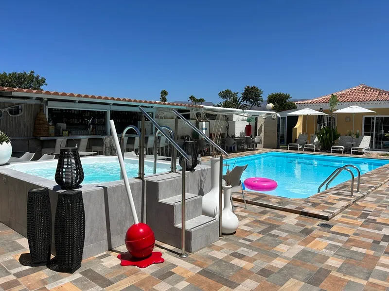 Club Torso vacaciones gay